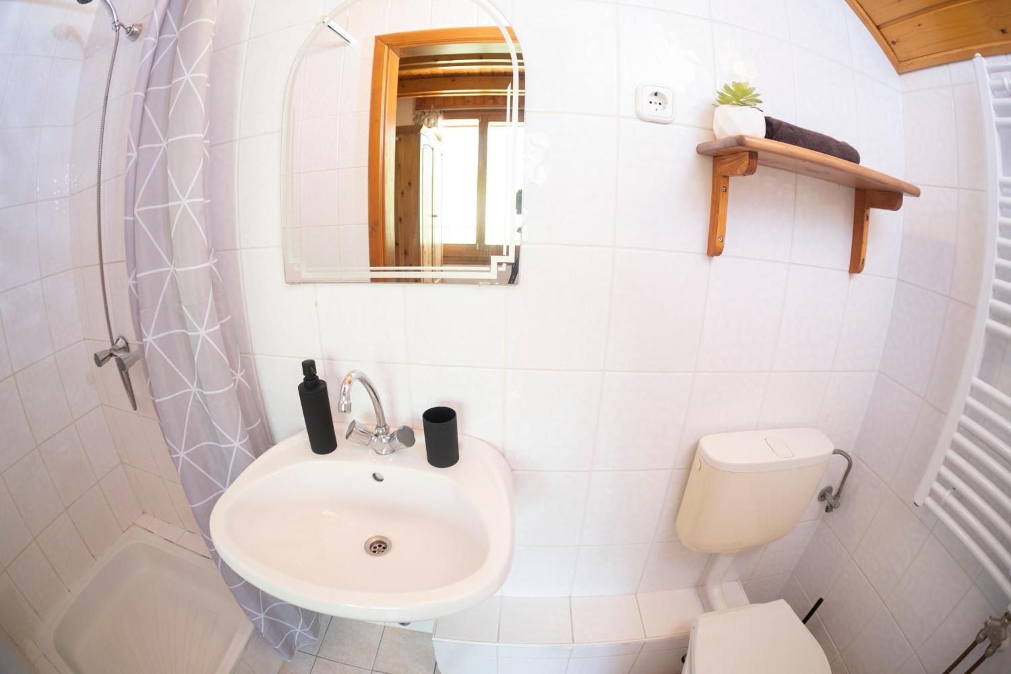 Vicze Apartmanhaz Siófok Zimmer foto
