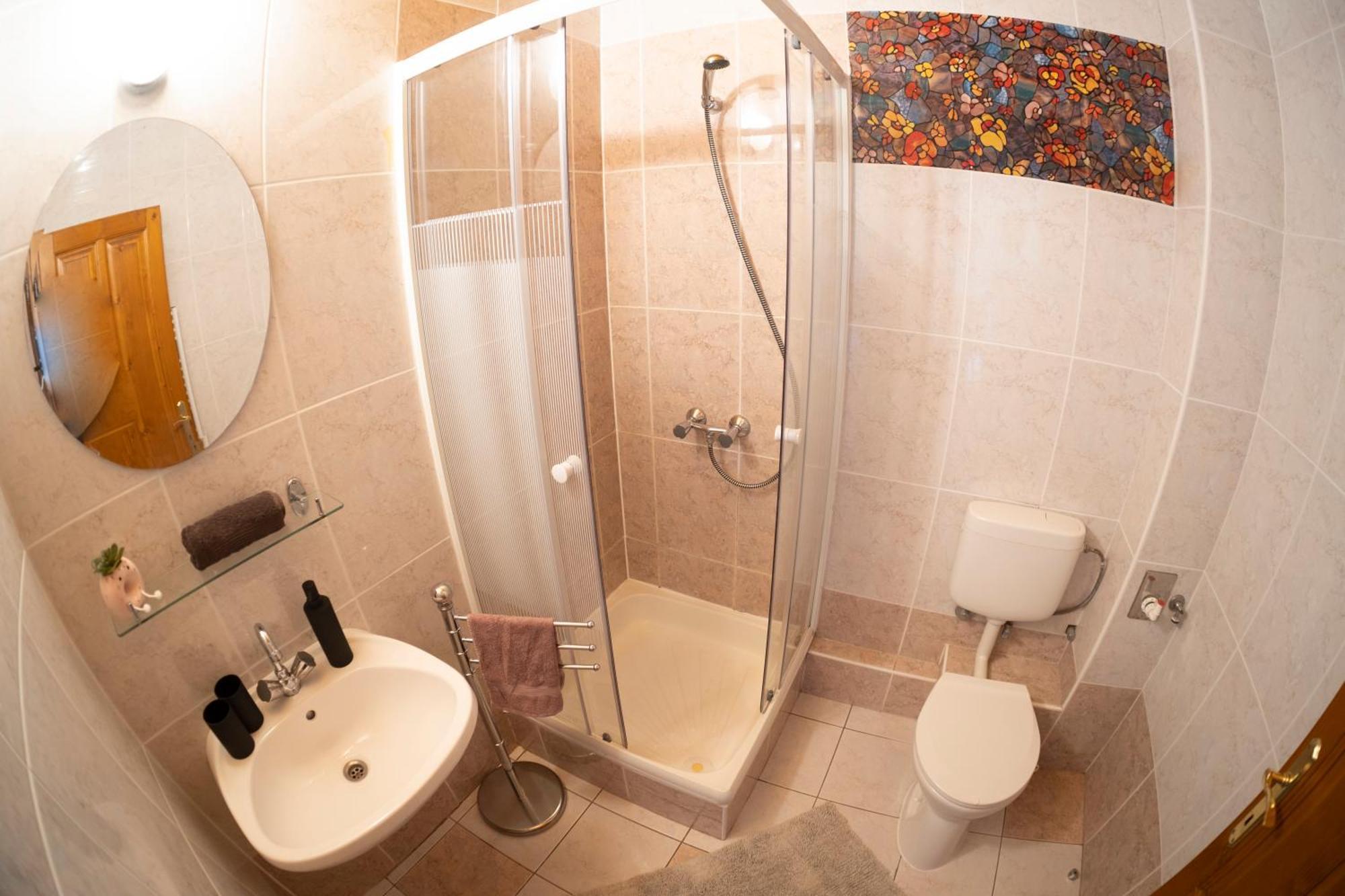Vicze Apartmanhaz Siófok Zimmer foto