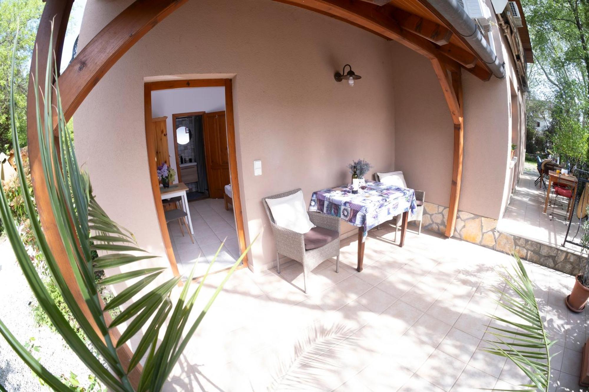 Vicze Apartmanhaz Siófok Exterior foto