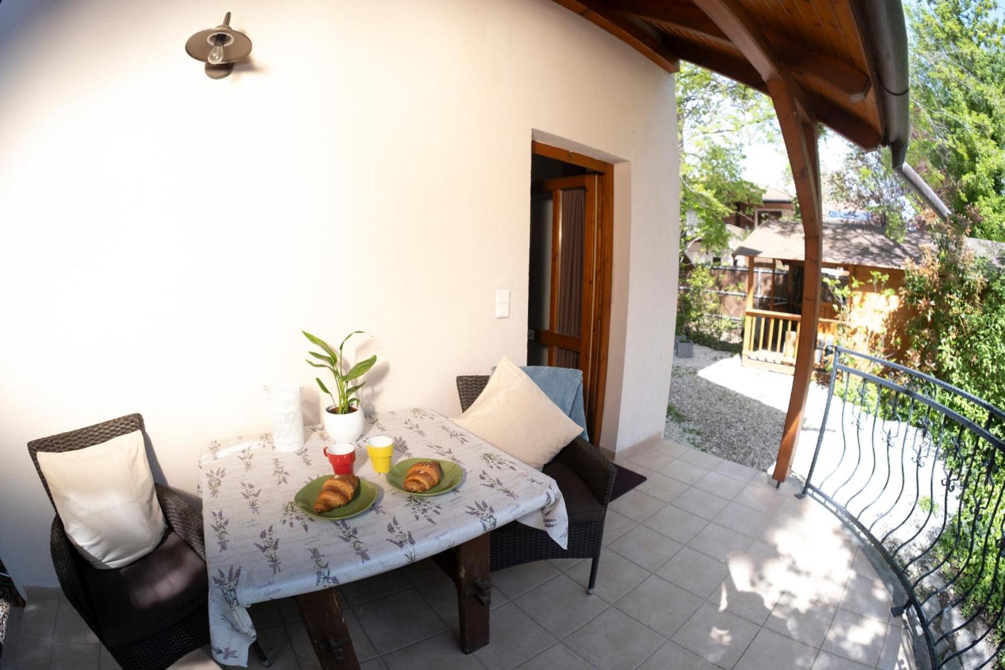 Vicze Apartmanhaz Siófok Exterior foto