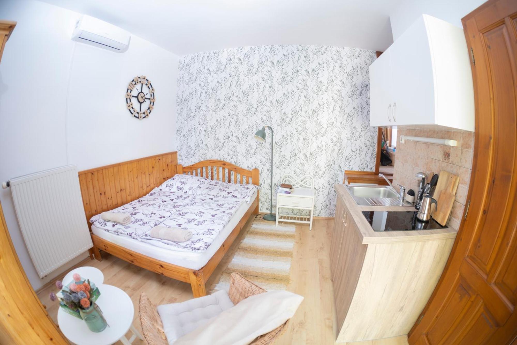 Vicze Apartmanhaz Siófok Exterior foto